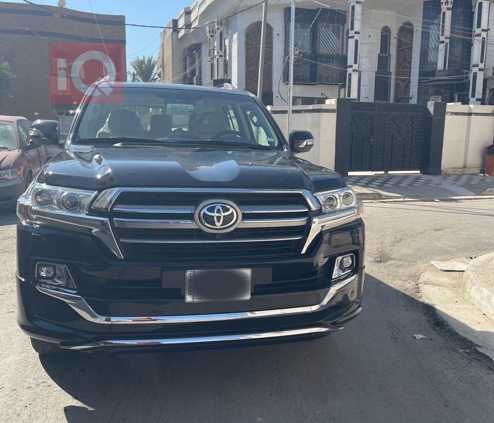 تويوتا لاندكروزر